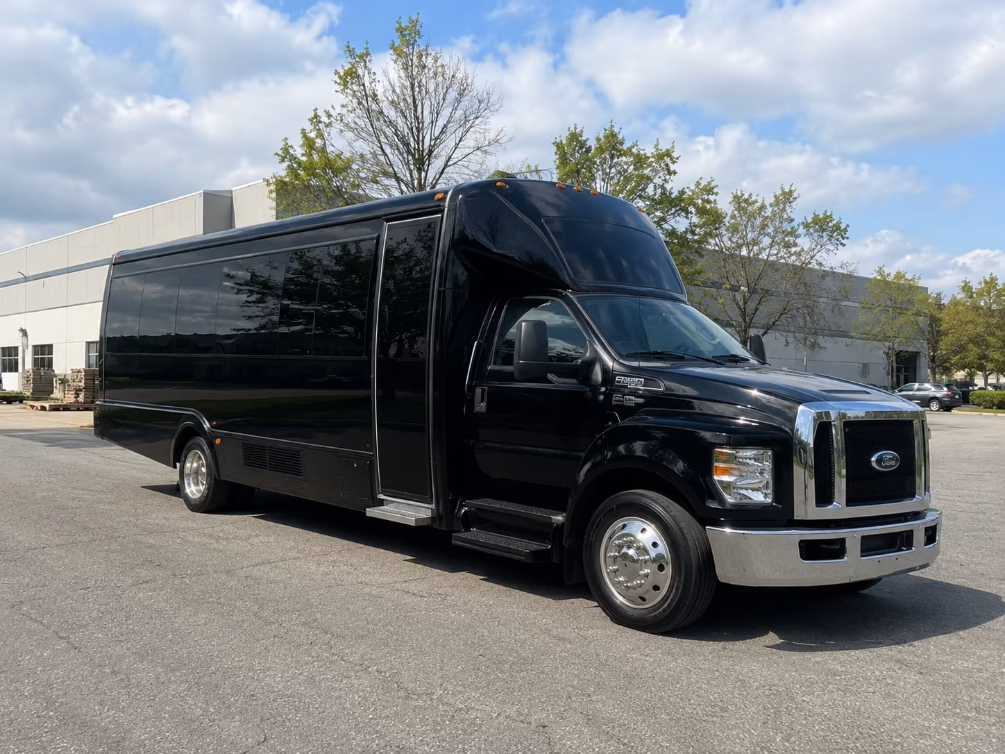 laredo bus rentals