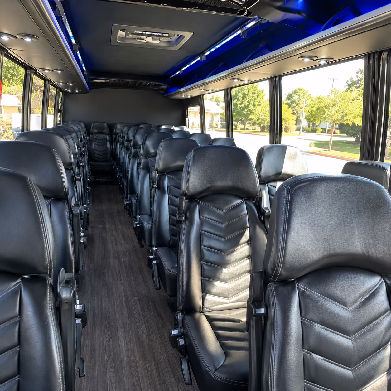 laredo corporate charter bus rentals in laredo