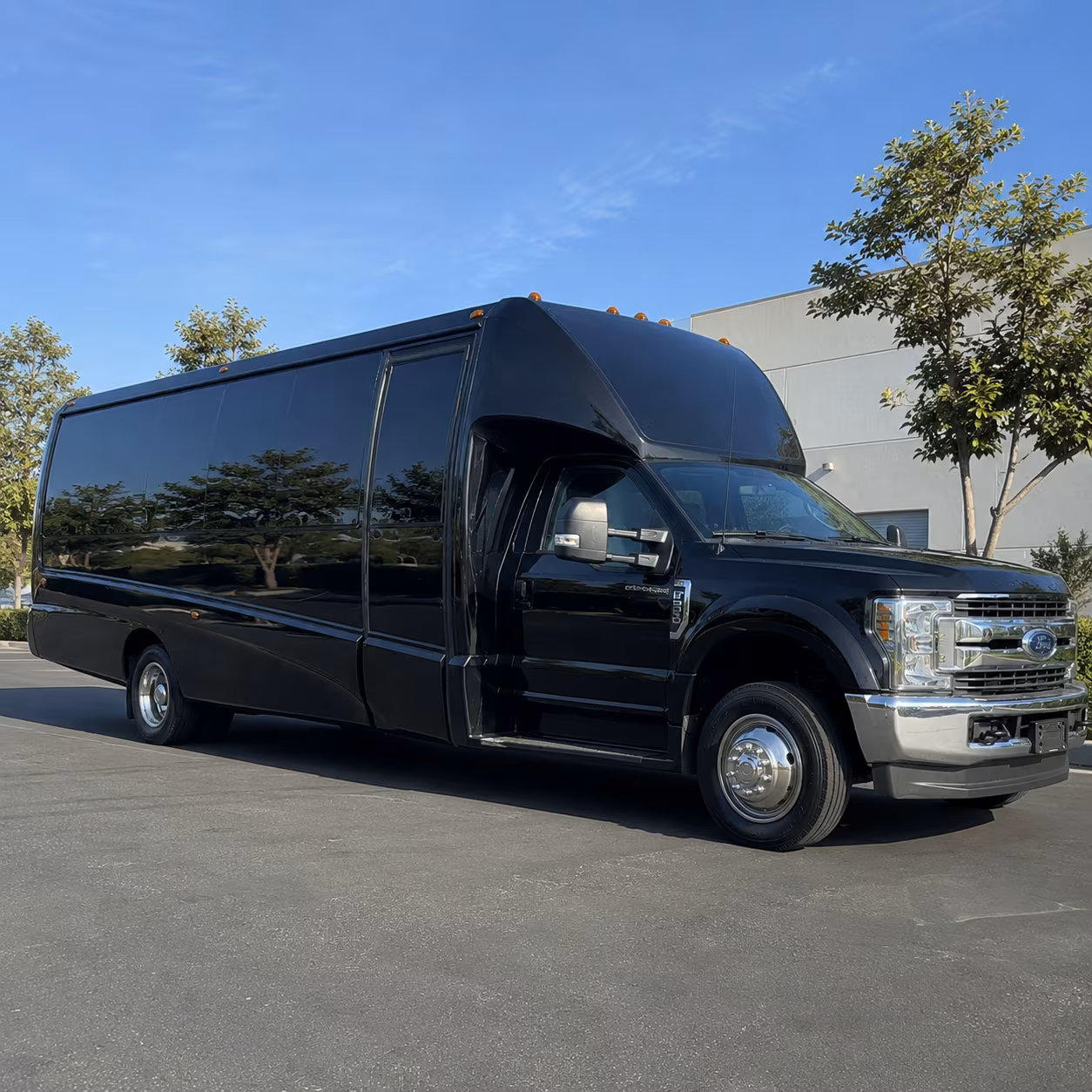 mission new years eve party bus rental