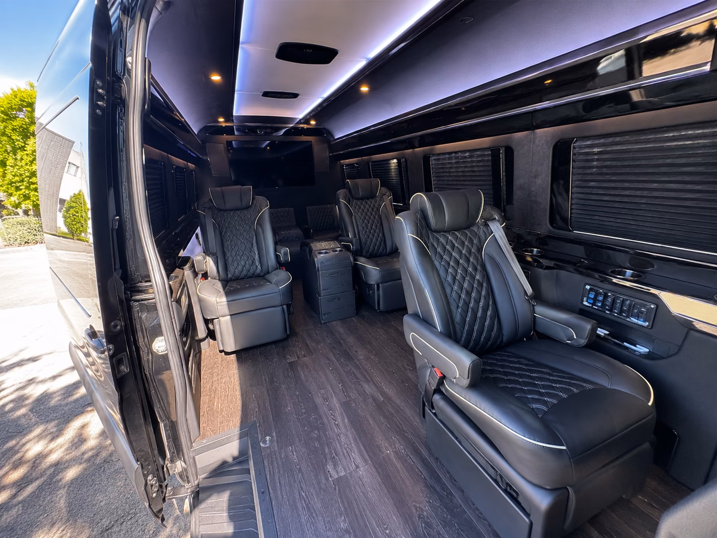pharr private shuttles for winery pickups and drop offs in pharr