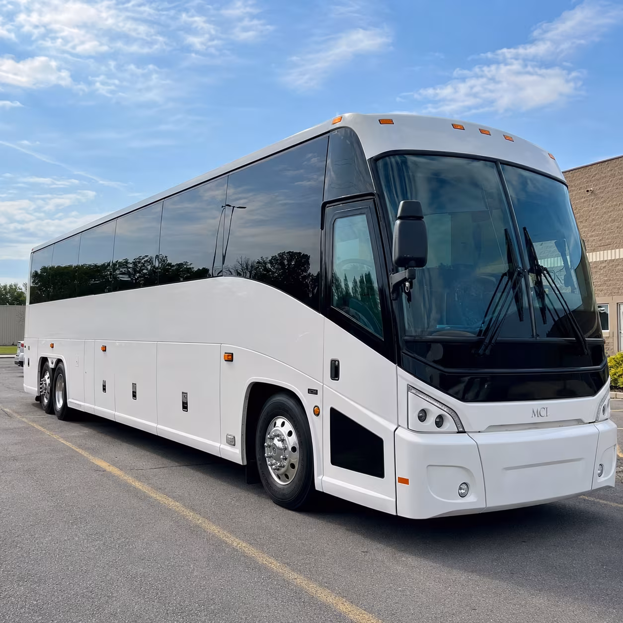 victoria employee charter buses for small teams and large workforces